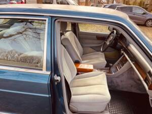 Image 14/14 of Mercedes-Benz 500 SE (1983)
