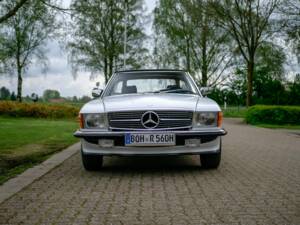 Image 2/32 of Mercedes-Benz 560 SL (1986)