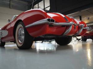 Image 40/50 of Chevrolet Corvette (1958)