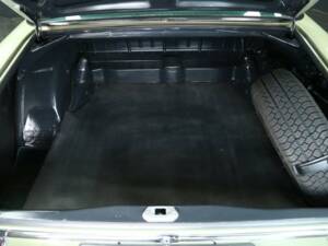 Image 24/30 of Mercedes-Benz 280 SE (1970)