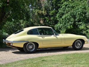 Bild 2/39 von Jaguar E-Type (2+2) (1970)
