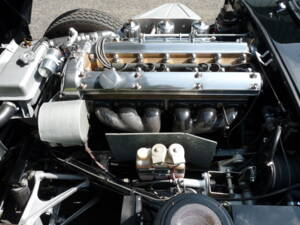 Image 20/27 of Jaguar E-Type 3.8 (1964)