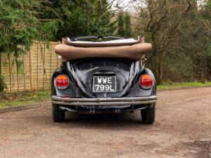 Image 29/50 of Volkswagen Karmann Ghia 1500 (1973)