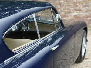 Image 22/50 of Aston Martin DB 2&#x2F;4 Mk III (1959)