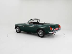 Immagine 4/15 di MG MGB (1977)