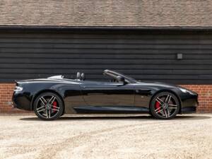 Bild 2/50 von Aston Martin DB 9 GT Volante (2016)