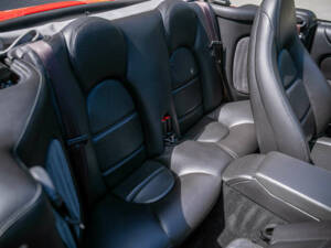 Image 32/33 of Jaguar XK8 4.0 (1999)