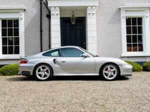 Image 8/50 of Porsche 911 Turbo (2001)