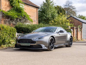 Image 23/66 of Aston Martin Vantage GT8 (2017)