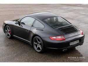 Bild 20/38 von Porsche 911 Carrera 4S (2006)