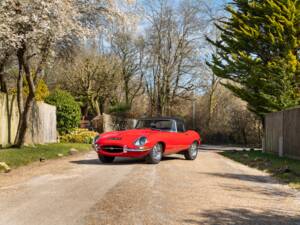 Image 42/44 of Jaguar E-Type 3.8 (1962)