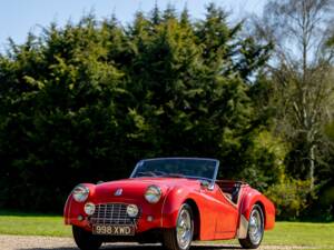Image 12/50 of Triumph TR 3 (1956)