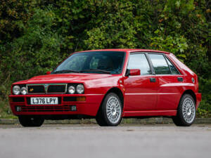 Image 1/50 de Lancia Delta HF Integrale Evoluzione II (1993)