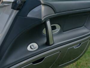 Image 118/185 of BMW Z8 (2001)