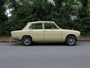 Image 7/17 of Triumph 1500 (1974)