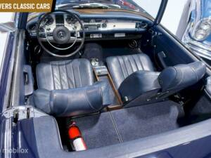 Bild 9/12 von Mercedes-Benz 280 SL (1971)