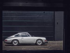 Image 2/20 de Porsche 911 2.0 (1965)
