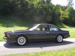 Image 32/37 of BMW M 635 CSi (1988)