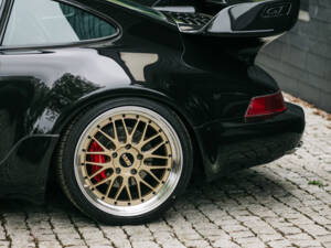 Image 30/95 of Porsche 911 Turbo 3.3 (1991)