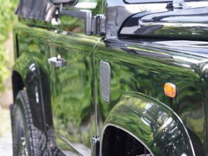Bild 24/97 von Land Rover Defender 90 Td5 (2000)
