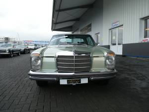 Image 2/28 of Mercedes-Benz 280 CE (1973)