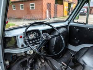 Image 4/10 of FIAT 850 T (1975)