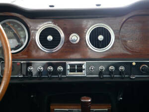 Image 35/40 of Maserati Mexico 4200 (1967)