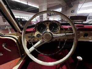 Image 36/58 of Mercedes-Benz 190 SL (1955)