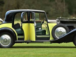 Image 25/50 de Rolls-Royce 20&#x2F;25 HP Sport Saloon (1933)