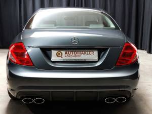 Image 32/32 of Mercedes-Benz CL 63 AMG (2007)