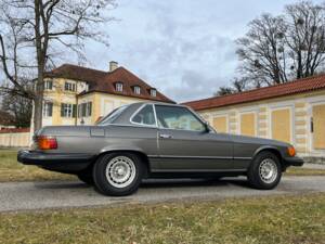 Image 10/96 of Mercedes-Benz 380 SL (1983)