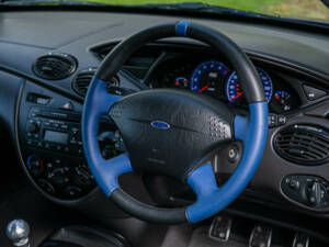 Image 13/31 of Ford Focus RS (2003)