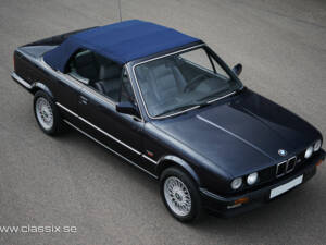 Immagine 16/24 di BMW 325i (1989)