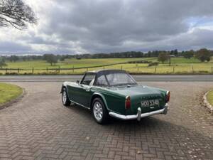 Immagine 27/45 di Triumph TR 4 (1964)