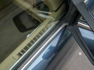 Immagine 18/55 di Jaguar XJ 40 (XJ-R) (1990)