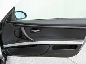 Imagen 35/50 de BMW 325i (2007)