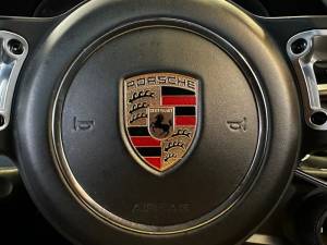 Imagen 11/48 de Porsche 911 Turbo S (2016)