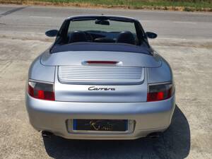 Image 6/31 de Porsche 911 Carrera (2000)