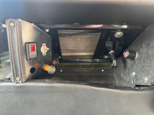 Bild 17/21 von Land Rover 88 (1972)