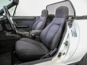 Image 32/50 de Mazda MX-5 1.6 (1990)