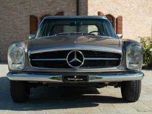 Immagine 7/50 di Mercedes-Benz 280 SL (1969)