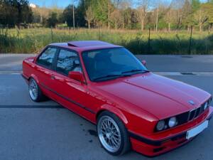 Imagen 109/180 de BMW 316i (1989)