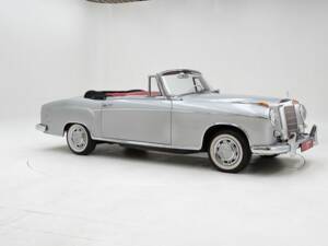 Image 3/15 of Mercedes-Benz 220 S Cabriolet (1959)