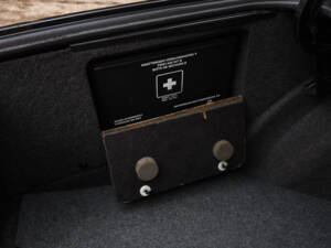 Image 22/99 of BMW M 635 CSi (1988)