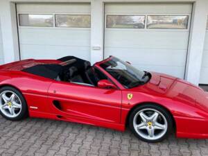 Image 5/17 of Ferrari F 355 Spider (1995)