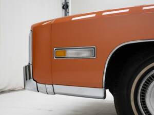 Image 11/15 of Cadillac Fleetwood Eldorado Coupe (1975)