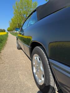 Imagen 6/7 de Mercedes-Benz E 220 (1996)