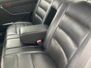 Immagine 14/29 di Mercedes-Benz 300 SE (1990)