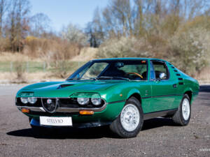 Image 3/49 de Alfa Romeo Montreal (1974)