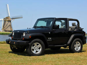 Image 2/26 of Jeep Wrangler 3.8 (2009)